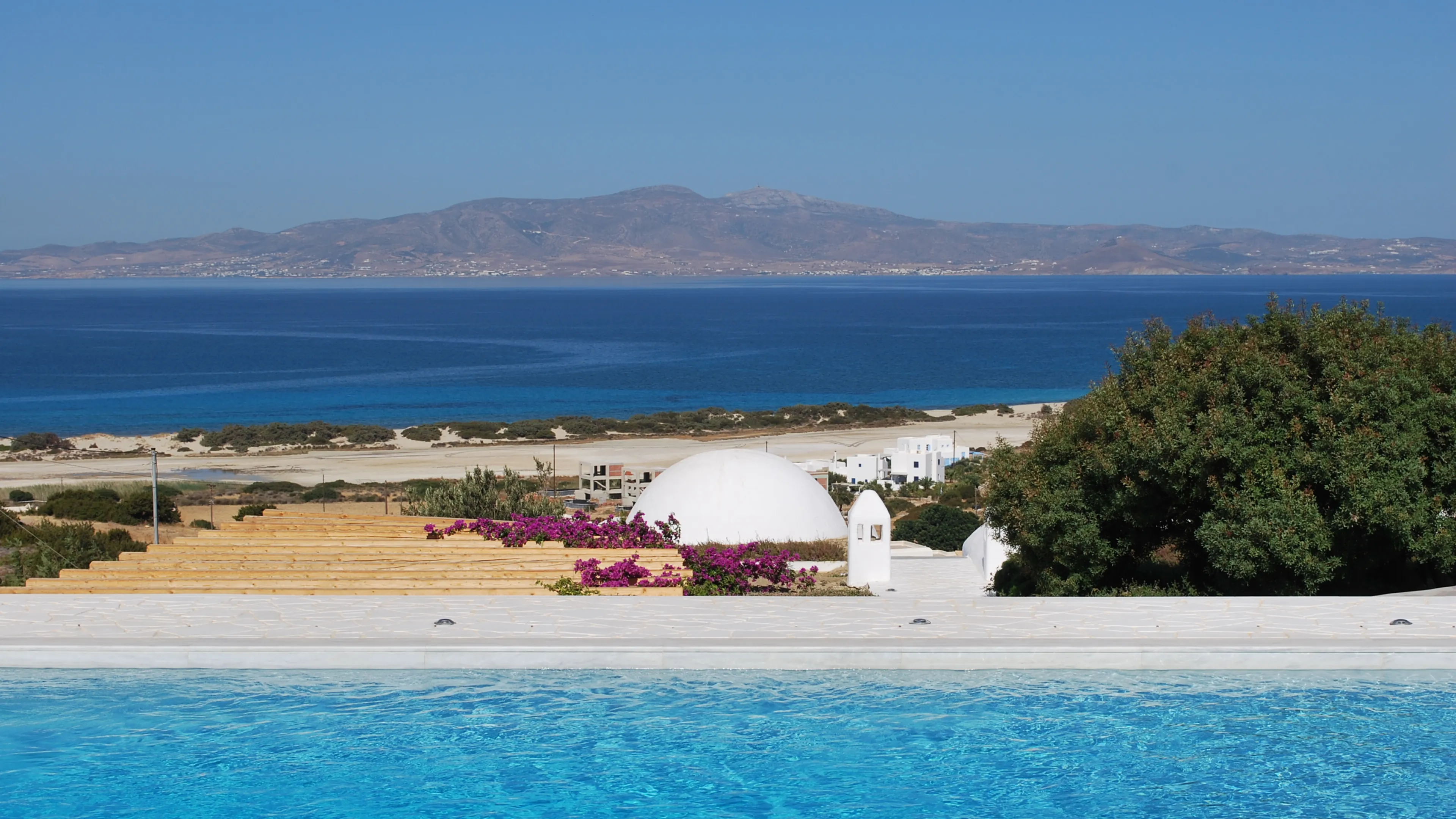 05b-Photo1-Construction-Villa-Grece-Naxos-Piscine-Atela-Architectes.jpg_0
