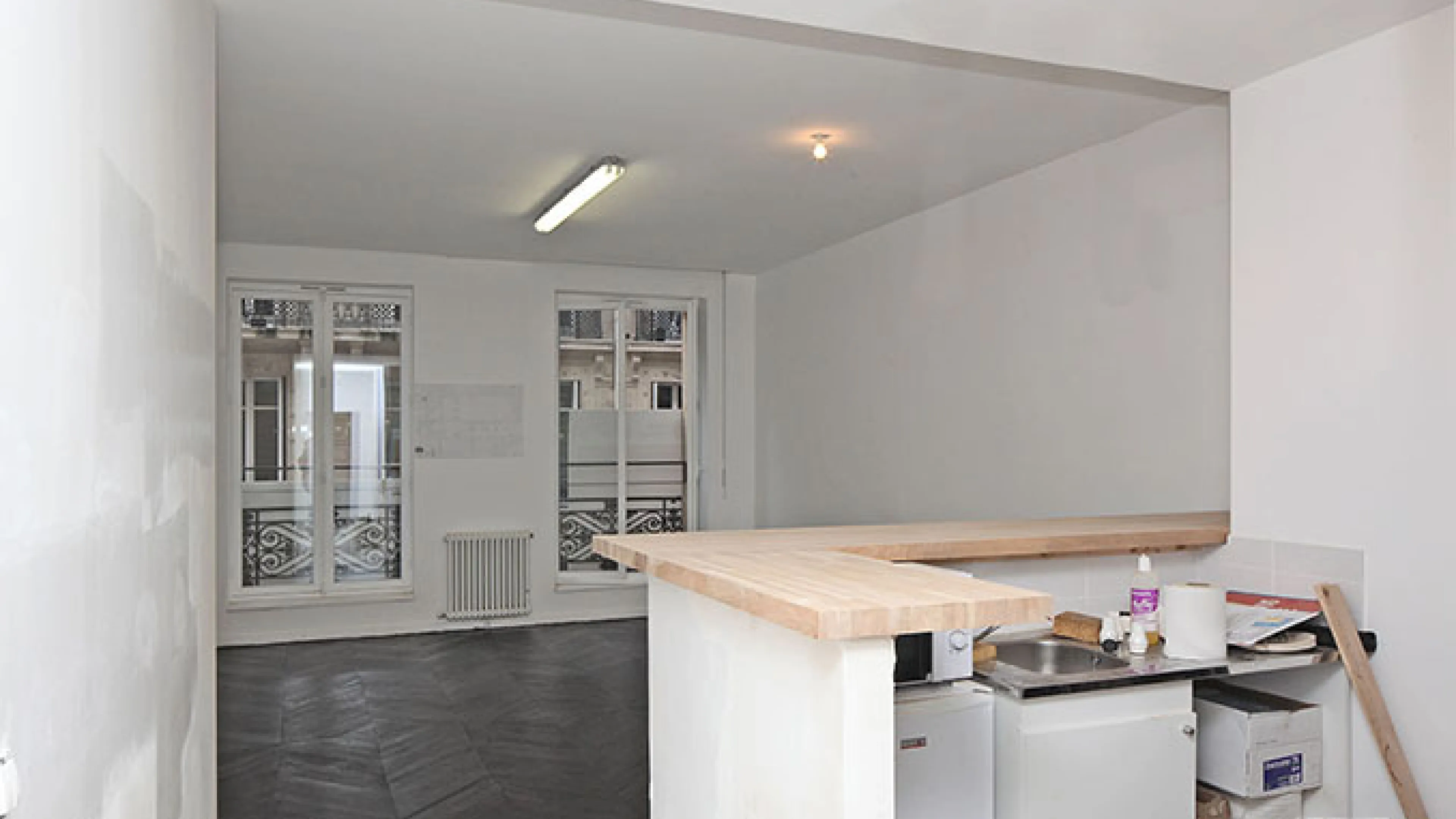 03-Logement-Temoin-Cuisine-Rehabilitation-Restructuration-lourde-Logement-Social-Paris-Habitat-Atela-Architectes_0