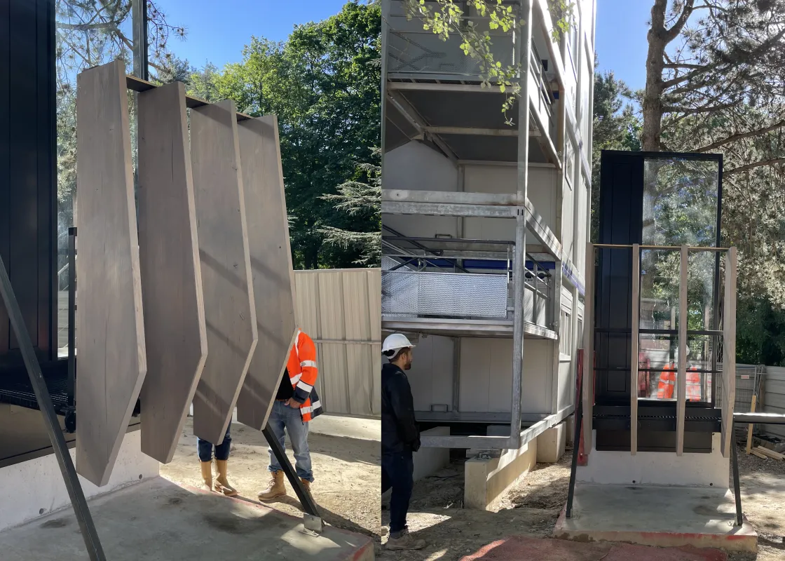 image du positionnement de la façade en bois dans le chantier